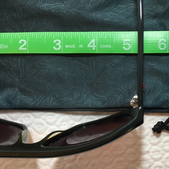 ๐Chilli Beans Sunglasses - Picture 5 of 6